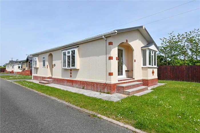 2 Bedroom Bungalow For Sale In Links View, Meols, CH47