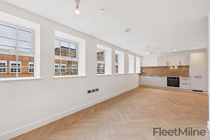 1 Bedroom Apartment For Sale In Fountain Court, Steelhouse Lane, Birmingham, B4