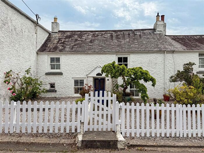 3 Bedroom Cottage For Sale In Passage Hill, Mylor, Falmouth, TR11