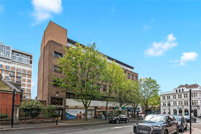 2 Bedroom Apartment For Sale In Carshalton Road, Sutton, SM1