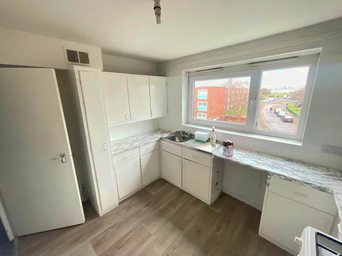 1 Bedroom Flat To Rent In Harts Lane, Barking, IG11