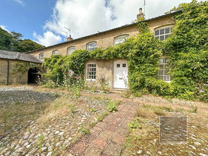 3 Bedroom Cottage For Sale In Brewery Yard, Gunton Hall, Hanworth, NR11