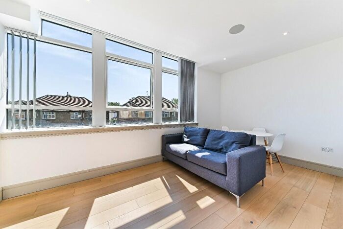 2 Bedroom Flat To Rent In Broad House, Imperial Drive, Rayners Lane, HA2