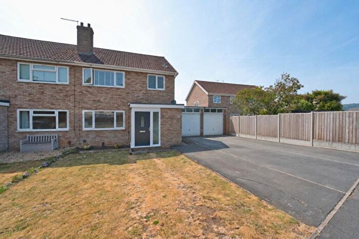 3 Bedroom Semi-Detached House For Sale In Fosse Lane - A Stunning Home In A Quiet Location, BS48