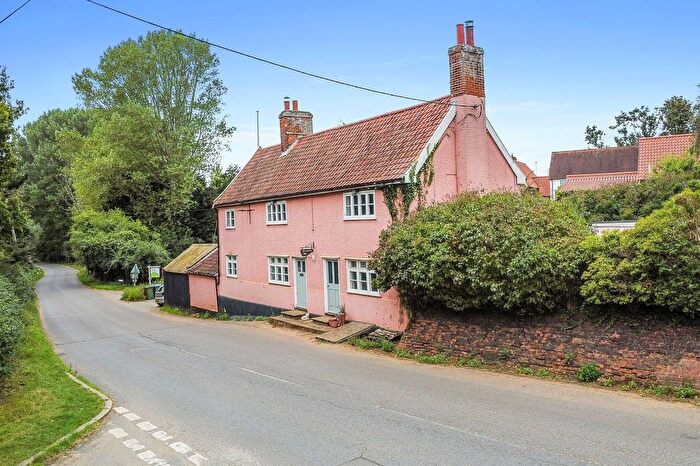 4 Bedroom Cottage For Sale In Fox Hill, Hollesley, IP12