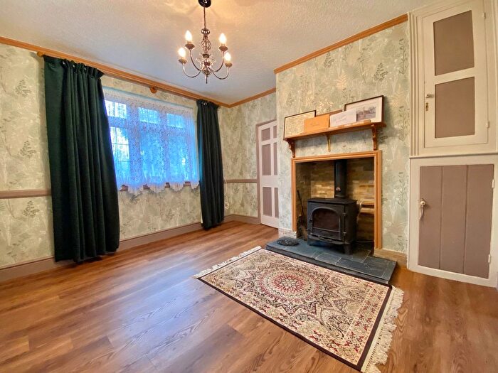 4 Bedroom Detached House For Sale In Bell Green Road, Coventry, CV6