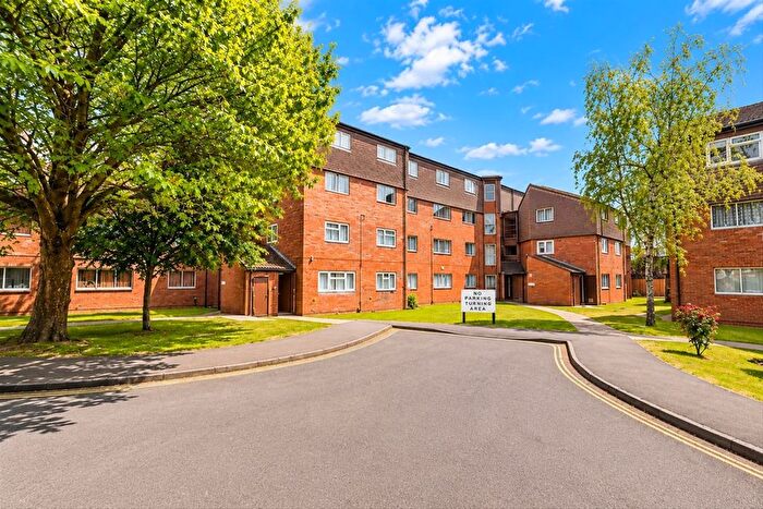 1 Bedroom Flat To Rent In Cranston Close, Hounslow, TW3