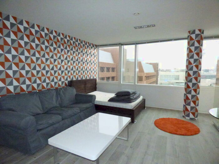 Apartment To Rent In One Park West, Liverpool, L1
