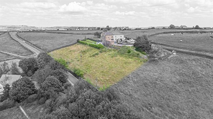 4 Bedroom Semi Detached House For Sale In Sentry Barn, Top Of Stocks Lane, Mount Tabor, Halifax, HX2