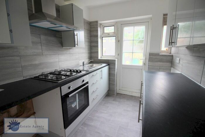 3 Bedroom Semi-Detached House To Rent In Hounslow Road, Hanworth, Feltham TW14