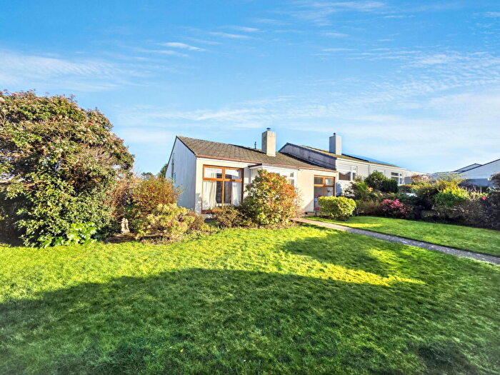 3 Bedroom Semi-Detached Bungalow For Sale In Meadway, Saltash, PL12