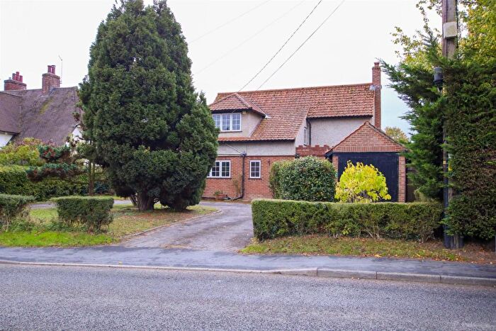3 Bedroom Detached House For Sale In Rendham Road, Saxmundham, IP17