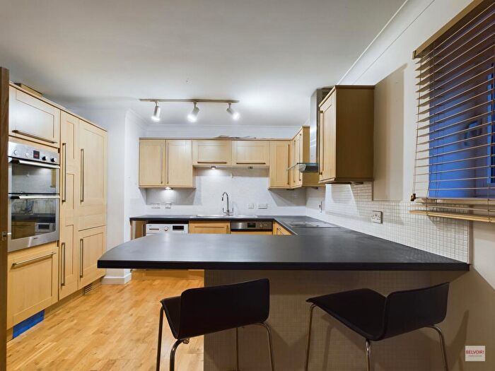 2 Bedroom Apartment To Rent In Millsands, City Centre, Sheffield, S3