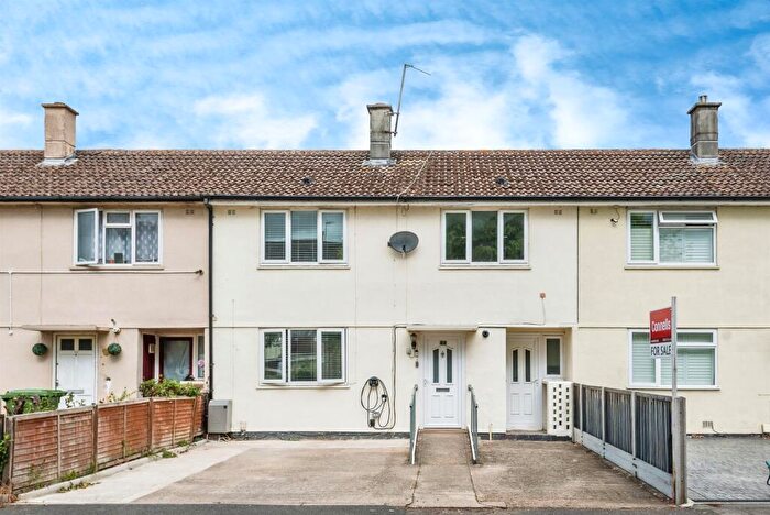 3 Bedroom Terraced House For Sale In Kersington Crescent, Oxford, OX4