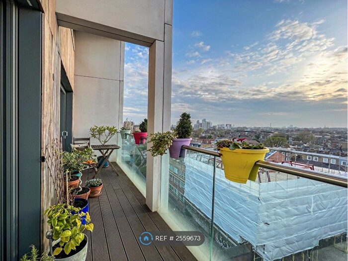 2 Bedroom Flat To Rent In Wonder House, London, E8