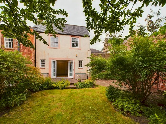 3 Bedroom Cottage To Rent In High Cross Street, Brampton, CA8