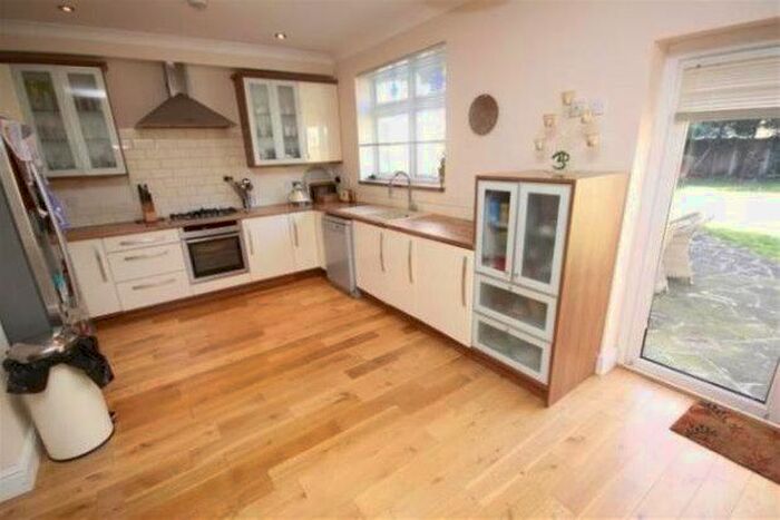 3 Bedroom Property To Rent In Cloisters Avenue, Bromley BR2