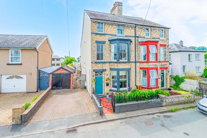 5 Bedroom Terraced House For Sale In Tegid Street, Bala, Gwynedd, LL23