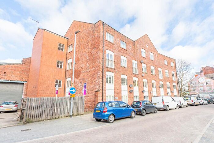 2 Bedroom Flat For Sale In Mertensia House, A Mabgate, Leeds, LS9