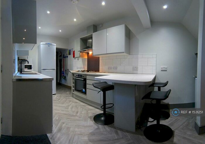 5 Bedroom Terraced House To Rent In Ashford Street, Stoke On Trent, ST4