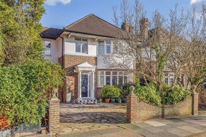 4 Bedroom Detached House To Rent In Sheen Lane, East Sheen, SW14