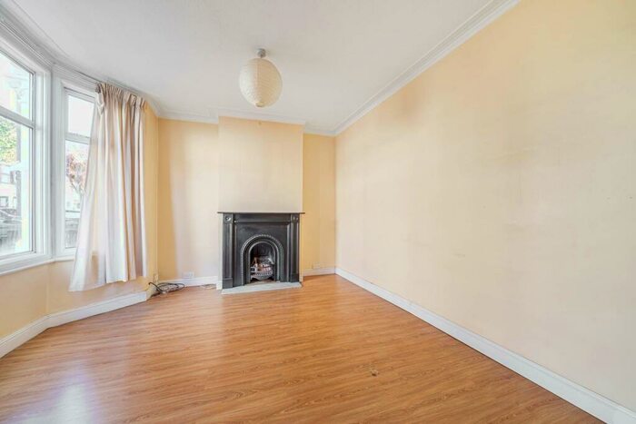 2 Bedroom Terraced House To Rent In Woodend Road, Walthamstow, London, E17
