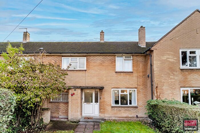 3 Bedroom Terraced House For Sale In Cambria Gardens, Stanwell, TW19
