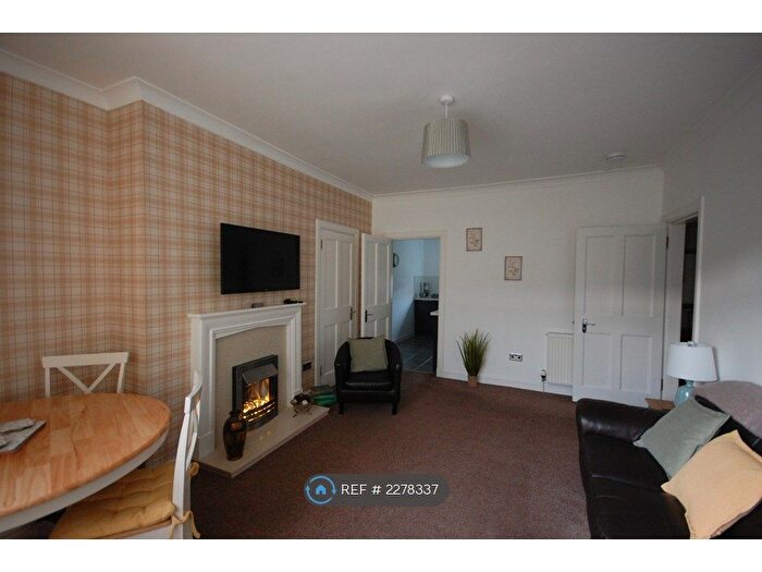 3 Bedroom End Of Terrace House To Rent In Mount Lodge Place, Edinburgh, EH15