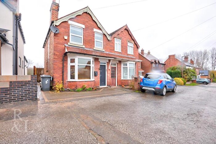 3 Bedroom Semi-Detached House For Sale In Alexandra Road, Overseal, DE12