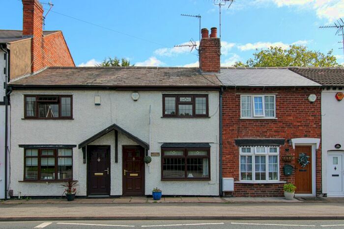 2 Bedroom Cottage For Sale In Alcester Road, Hollywood, Birmingham, B47