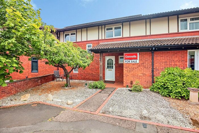 4 Bedroom Terraced House For Sale In Welbourne, Peterborough, PE4