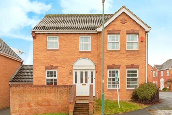 4 Bedroom Detached House For Sale In Pinkers Mead, Bristol, BS16