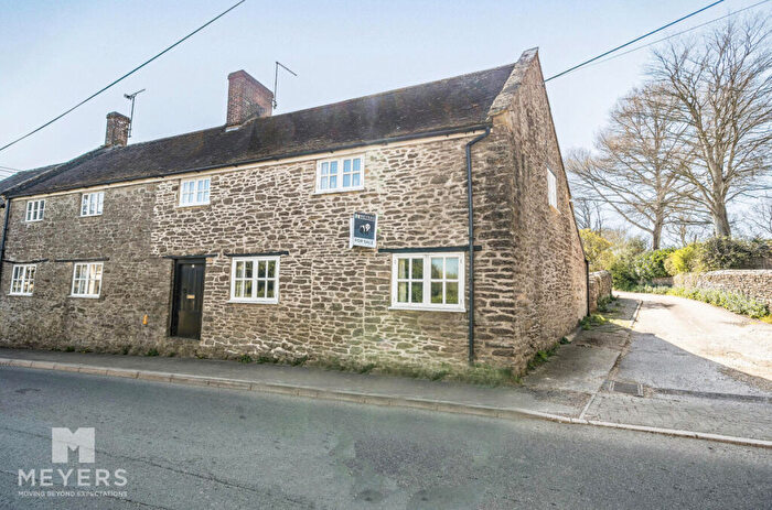 3 Bedroom Character Property For Sale In Longburton, Sherborne, DT9