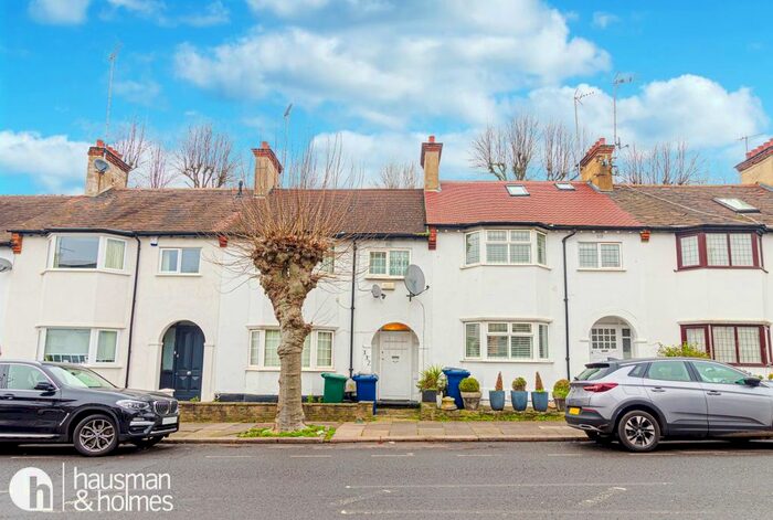 3 Bedroom Terraced House To Rent In North End Road, London, NW11