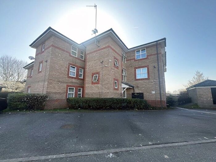 2 Bedroom Flat To Rent In Stanwell, Staines, Surrey, TW19