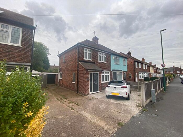 3 Bedroom Semi-Detached House For Sale In Elstree Drive, Nottingham, NG8