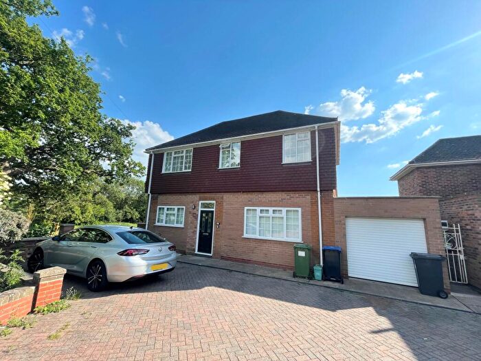 2 Bedroom Detached House To Rent In Princes Drive, Leamington, CV32