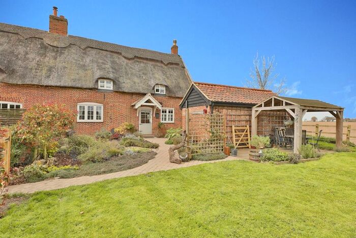 3 Bedroom Character Property For Sale In Church Farm Cottages, Wickhampton, Norwich, NR13