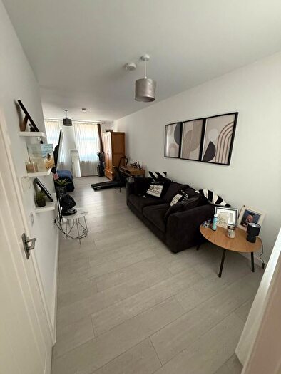 1 Bedroom Flat To Rent In Queensland Avenue, Coventry, CV5