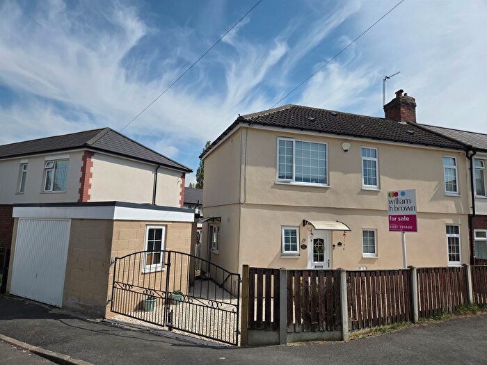 3 Bedroom Semi-Detached House For Sale In Brettegate, Hemsworth, Pontefract, WF9