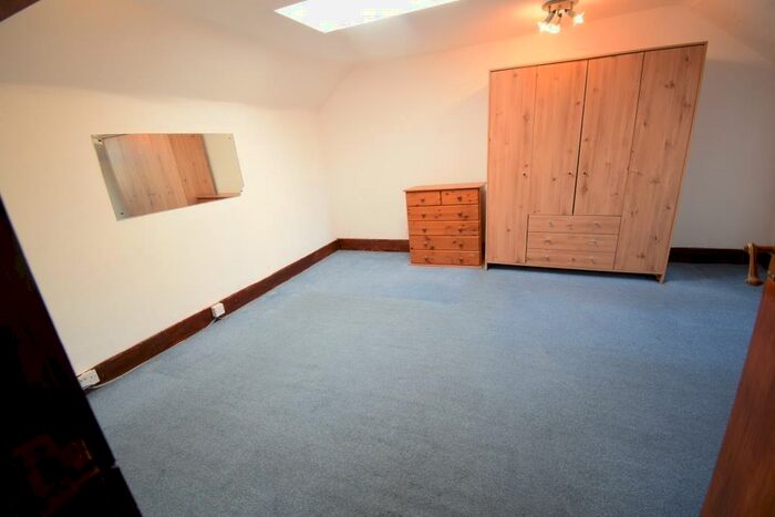 Studio To Rent In St. Pauls Avenue, London, NW2