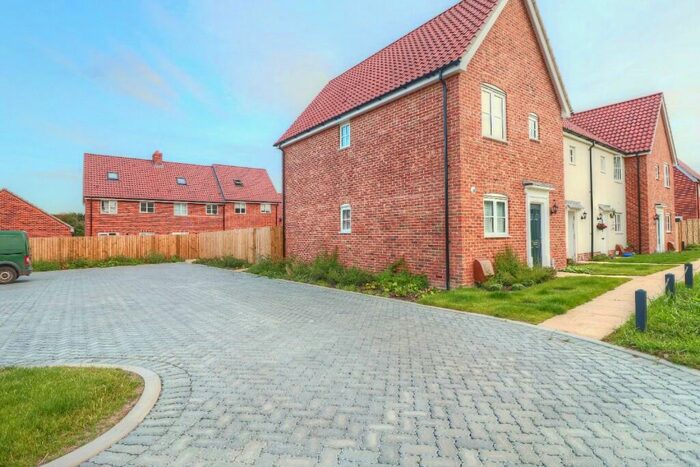 2 Bedroom Terraced House To Rent In Grasshopper Gardens, Beccles, Suffolk, NR34