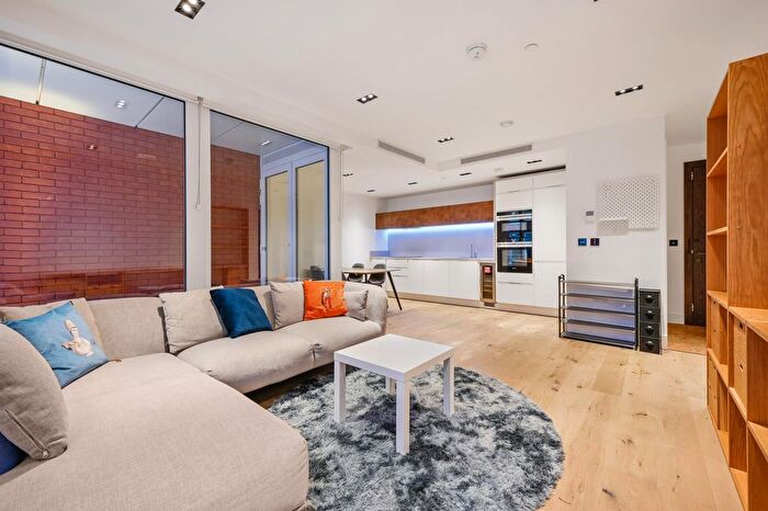 2 Bedroom Flat To Rent In Exchange Gardens, Nine Elms, London, SW8