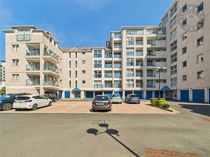 2 Bedroom Flat For Sale In Mariners Court, Lower Street, Plymouth, PL4