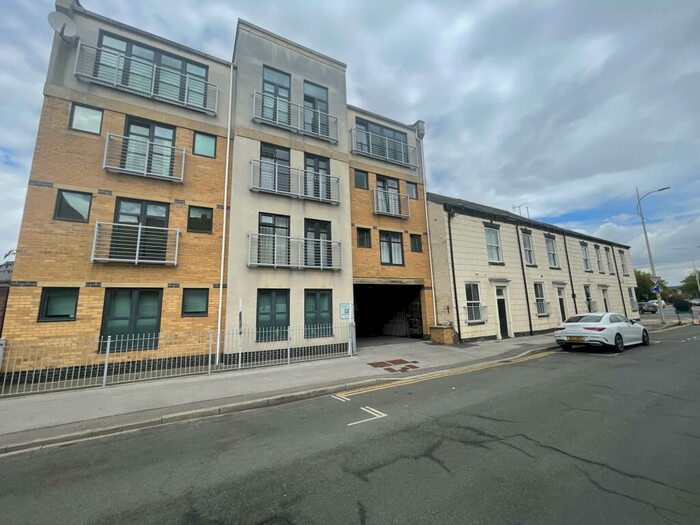 1 Bedroom Flat To Rent In City Central, Wright Street, Hull, Yorkshire, HU2