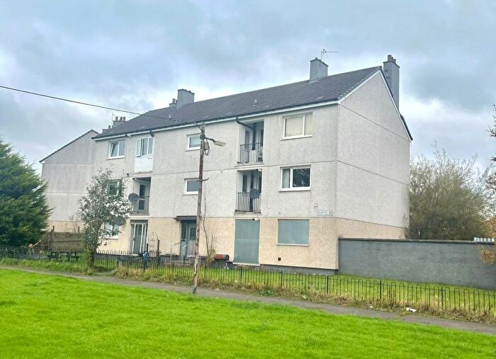 2 Bedroom Flat For Sale In Dunphail Drive, Glasgow, Lanarkshire, G34