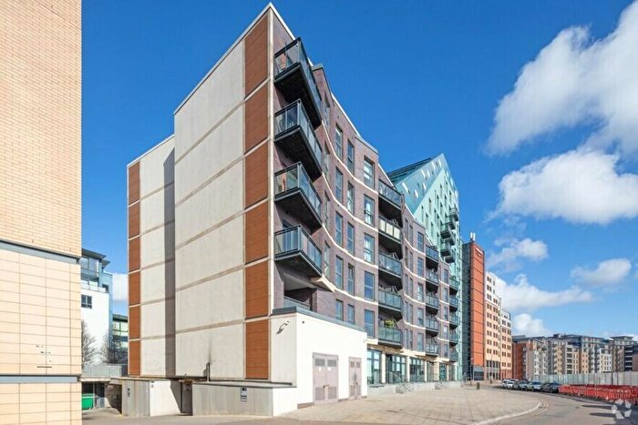 2 Bedroom Apartment To Rent In Waterloo Street, Leeds, LS10