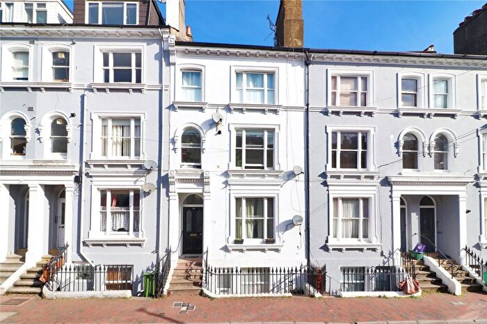 1 Bedroom Flat To Rent In Dudley Road, Tunbridge Wells, Kent, TN1