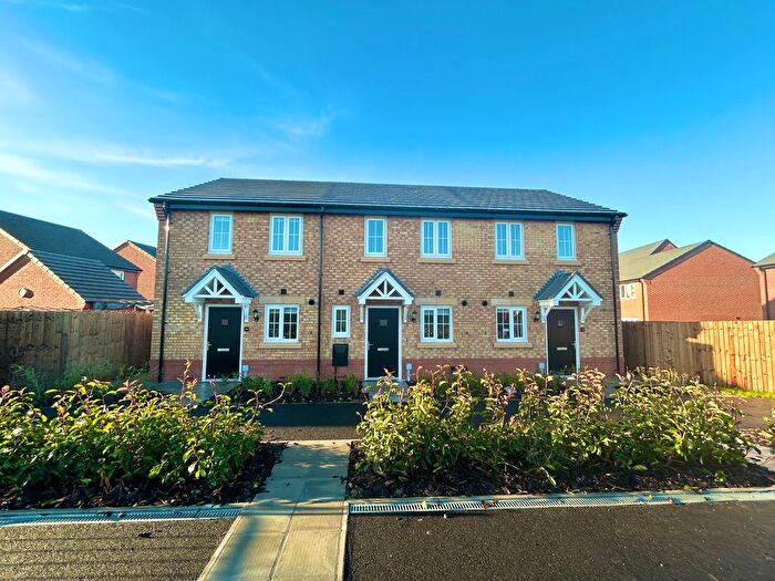 2 Bedroom End Of Terrace House To Rent In Tamerlane Road, Crewe, Cheshire, CW1