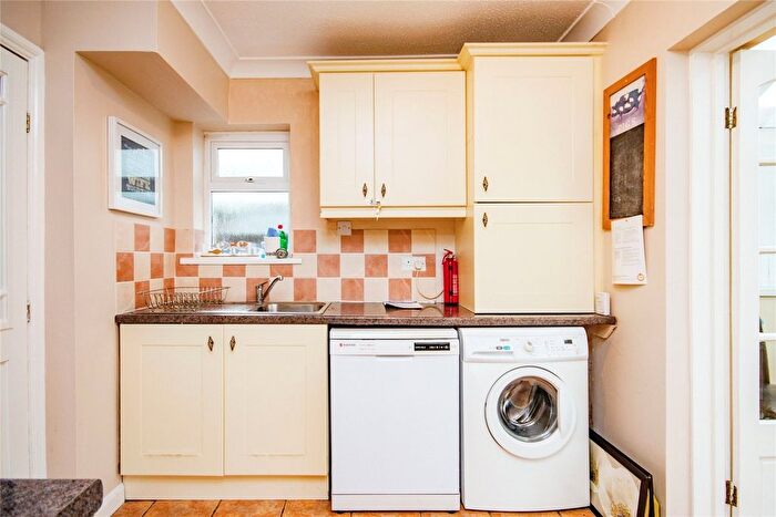 3 Bedroom Detached House For Sale In Hean Close, Saundersfoot, Pembrokeshire, SA69